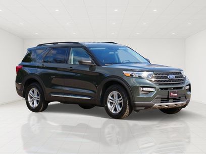 Certified 2023 Ford Explorer XLT w/ Equipment Group 202A