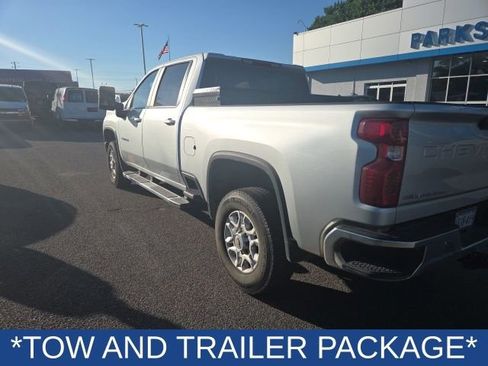 Used 2022 Chevrolet Silverado 3500 LT w/ Convenience Package RWD image 3