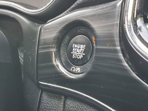 Used 2020 Jeep Grand Cherokee Limited image 24