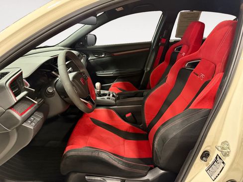 Used 2020 Honda Civic Type R image 10