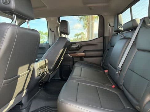 Used 2021 Chevrolet Silverado 1500 LT Trail Boss w/ Convenience Package II AWD/4WD image 23
