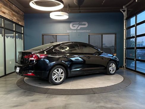 Used 2020 Hyundai Elantra Value Edition w/ Cargo Package (C1) FWD image 3