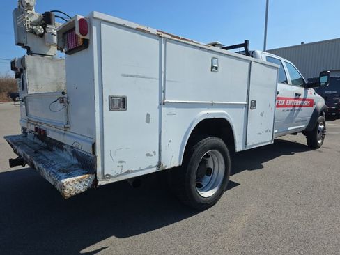Used 2011 RAM 4500 4x4 Crew Cab w/ ST Decor Group image 5