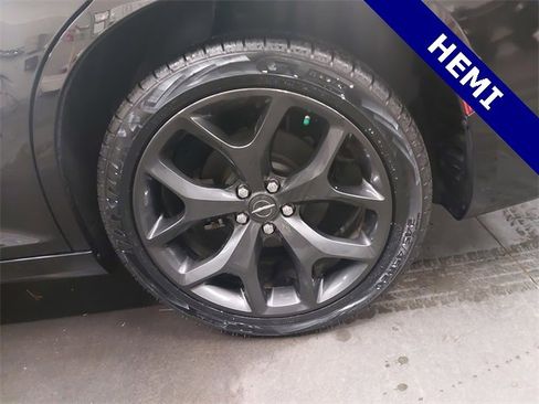 Used 2021 Chrysler 300 S w/ S Model Appearance Package image 32