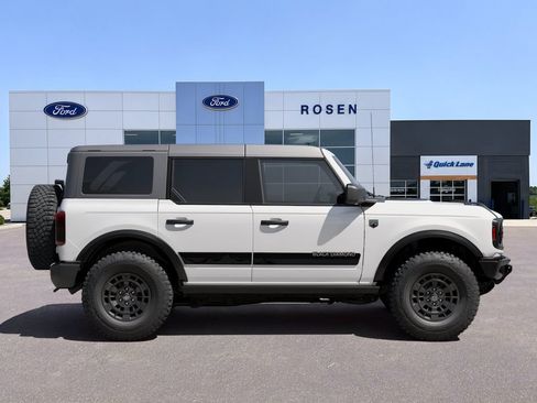 New 2026 Ford Bronco Big Bend w/ Black Diamond Package AWD/4WD image 5