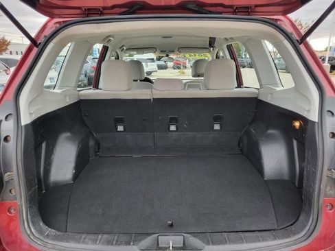 Used 2014 Subaru Forester 2.5i image 8