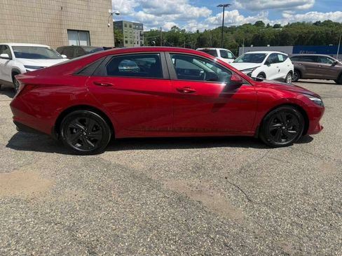 Certified 2023 Hyundai Elantra SEL FWD image 7