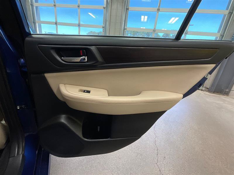 Used 2015 Subaru Legacy 2.5i Limited AWD/4WD image 27