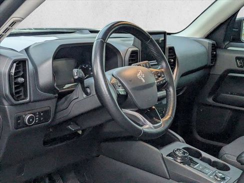 Used 2023 Ford Bronco Sport Badlands image 2