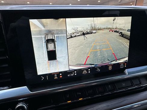 Used 2024 GMC Sierra 2500 SLT w/ SLT Premium Package image 26