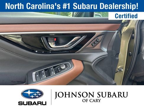 Used 2023 Subaru Outback Touring AWD/4WD image 17
