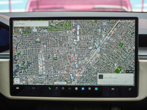 Used 2023 Tesla Model X Plaid image 16