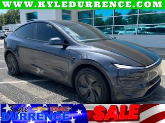 Used 2026 Tesla Model Y 2WD video 1