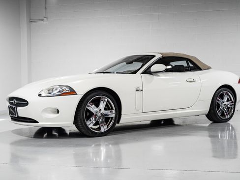 Used 2007 Jaguar XK Convertible RWD image 34
