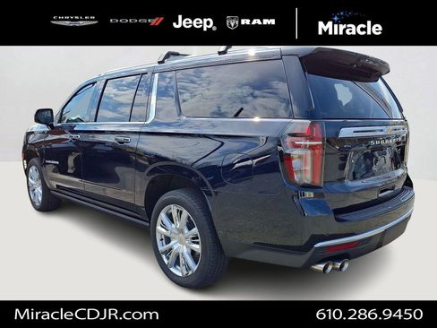 Used 2024 Chevrolet Suburban High Country w/ Advanced Technology Package AWD/4WD image 4