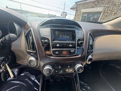 Used 2015 Hyundai Tucson GLS w/ Option Group 02 AWD/4WD image 30