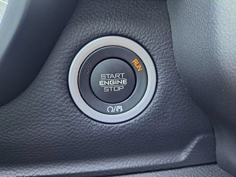 Certified 2025 RAM 1500 Lone Star AWD/4WD image 22