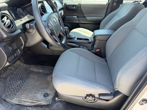 Used 2020 Toyota Tacoma SR RWD image 16