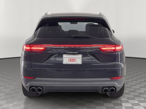 Used 2019 Porsche Cayenne AWD/4WD image 10