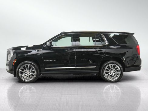 Used 2025 GMC Yukon Denali w/ Denali Reserve Package AWD/4WD image 2