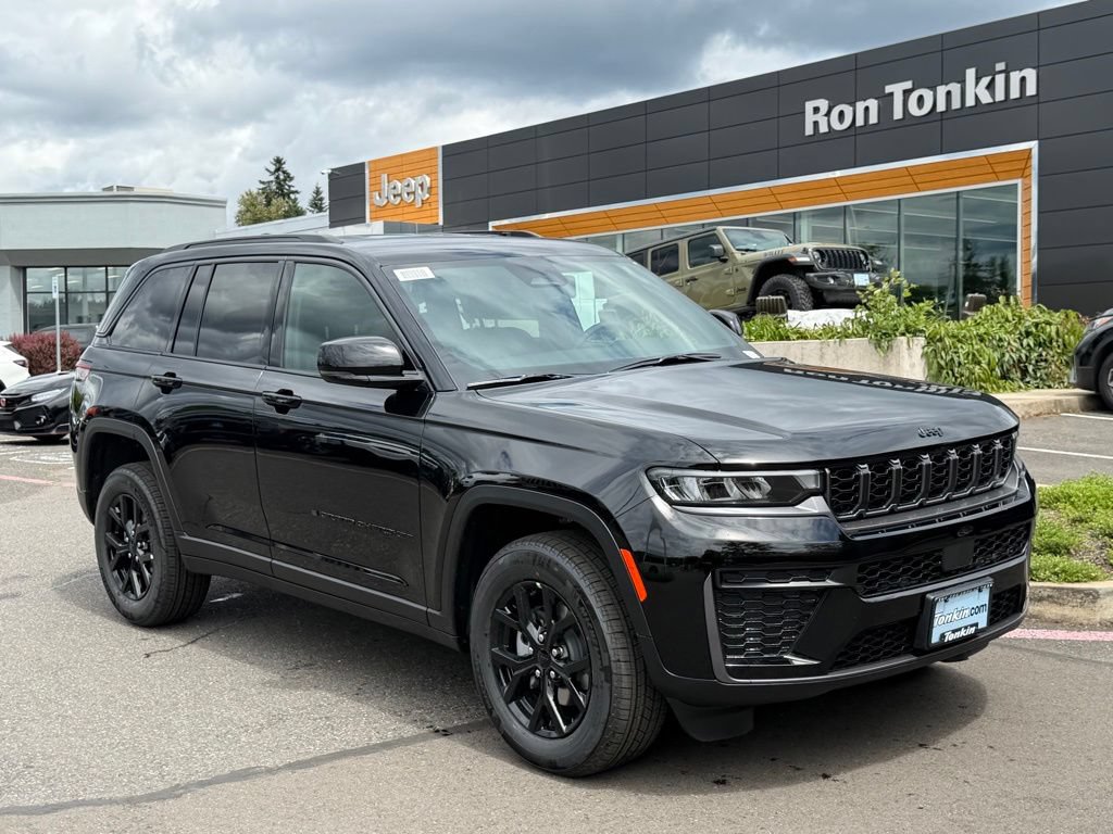 New 2026 Jeep Grand Cherokee Altitude AWD/4WD image 2