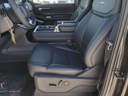 New 2025 Ford Expedition Platinum w/ Stealth Appearance Package image 6