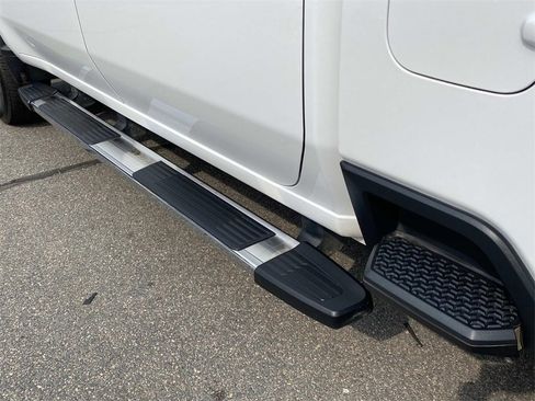 Used 2024 Chevrolet Silverado 2500 LT image 14