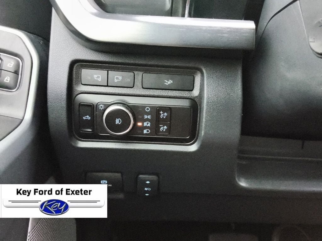 Used 2024 Ford F250 Lariat AWD/4WD image 30