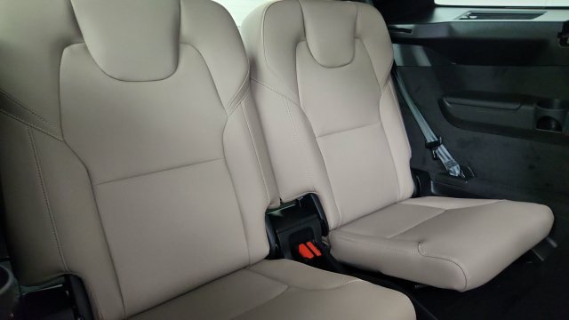 Used 2026 Volvo XC90 B6 Plus w/ Protection Package AWD/4WD image 34