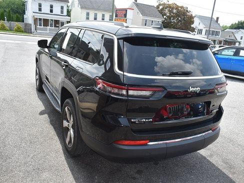 Used 2022 Jeep Grand Cherokee L Limited AWD/4WD image 6