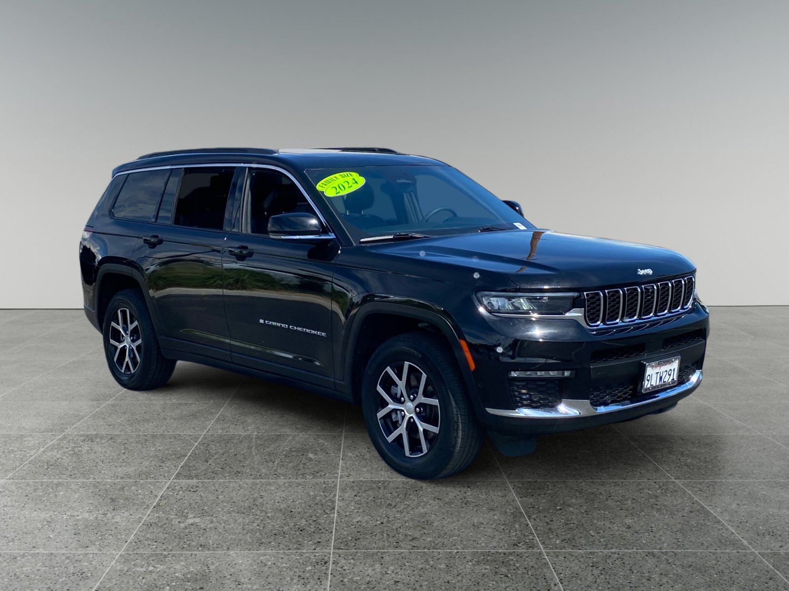 Used 2024 Jeep Grand Cherokee L Limited w/ Luxury Tech Group II AWD/4WD image 7