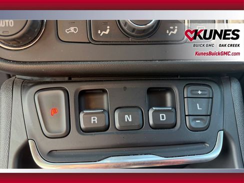 Used 2021 GMC Terrain SLE w/ Driver Convenience Package AWD/4WD image 30