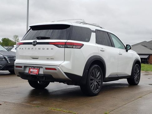 Certified 2025 Nissan Pathfinder SL w/ SL Premium Package image 10