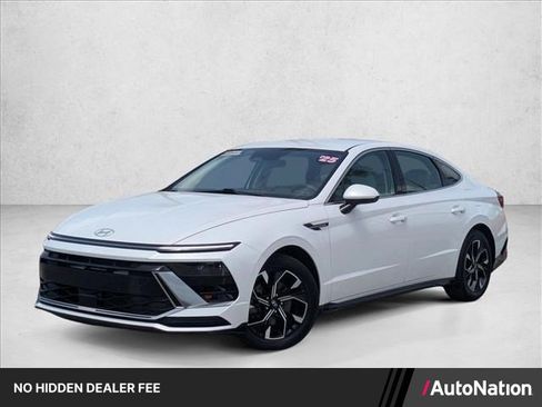 Used 2025 Hyundai Sonata SEL FWD image 1