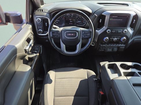 Used 2020 GMC Sierra 3500 SLE w/ SLE Value Package AWD/4WD image 4