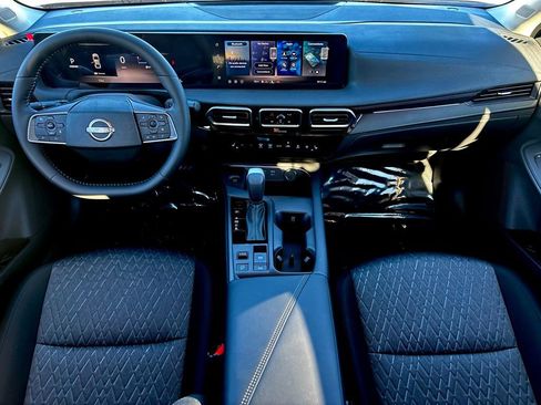 New 2026 Nissan Sentra SV w/ SV Convenience Package FWD image 17