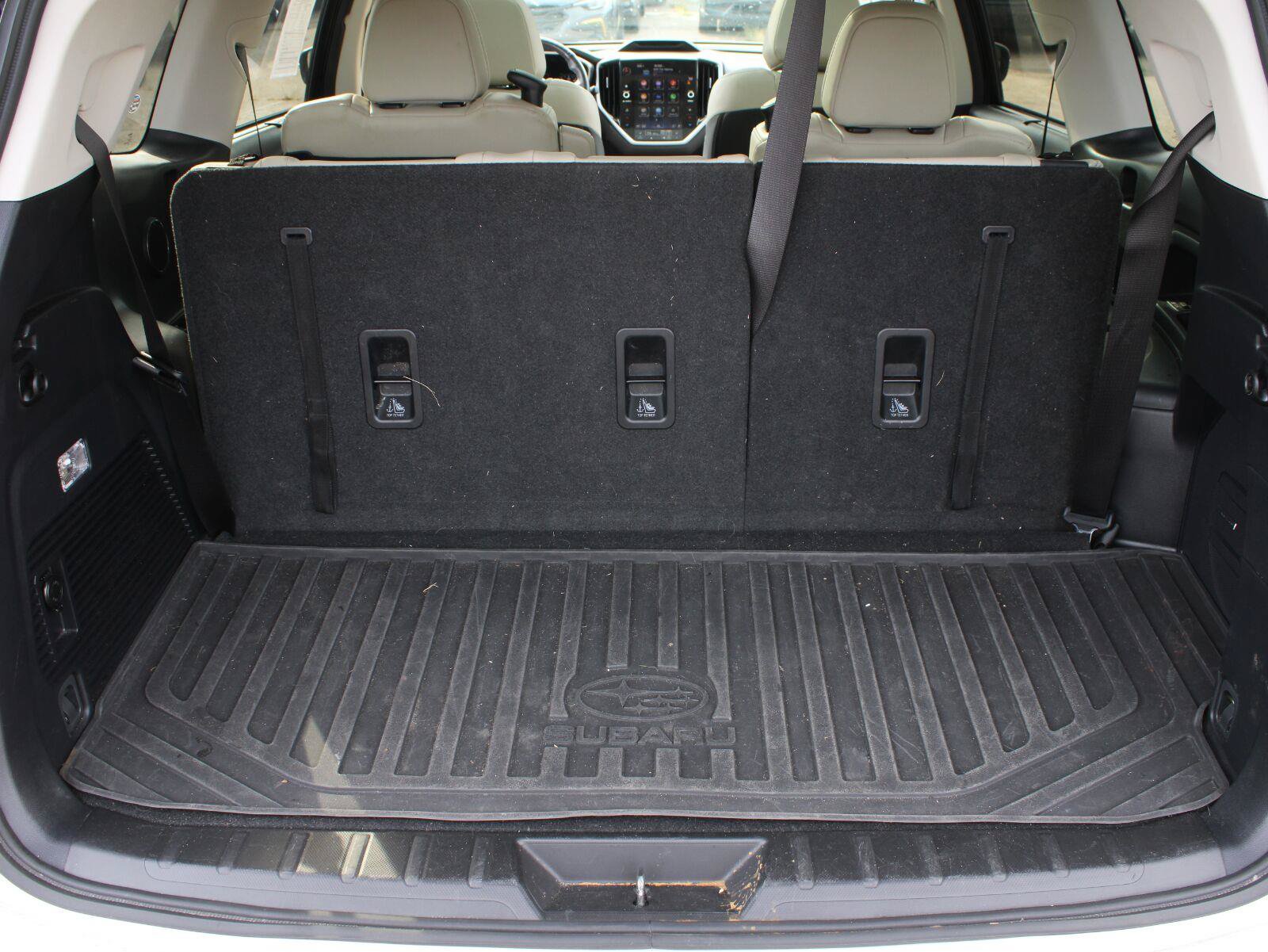 Used 2023 Subaru Ascent Limited w/ Technology Package AWD/4WD image 8