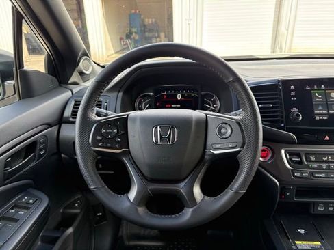 Used 2024 Honda Passport EX-L image 16