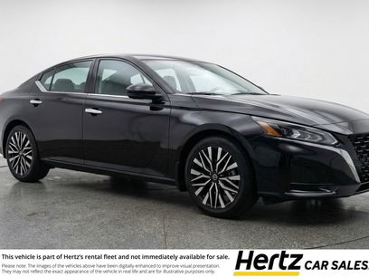 Used 2025 Nissan Altima 2.5 SV