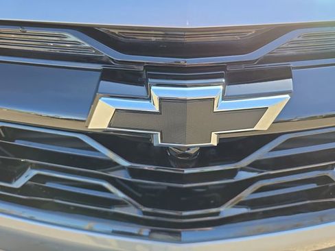 New 2025 Chevrolet Equinox RS image 30