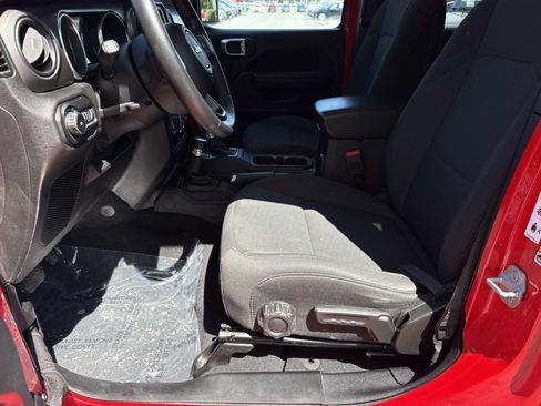 Used 2018 Jeep Wrangler Unlimited Sport S AWD/4WD image 28