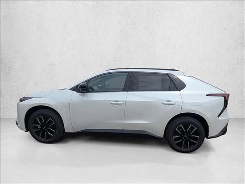 New 2026 Subaru Solterra Premium AWD/4WD image 8