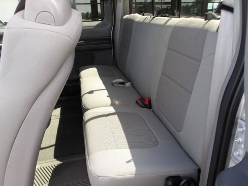 Used 2004 Ford F250 XLT AWD/4WD image 10