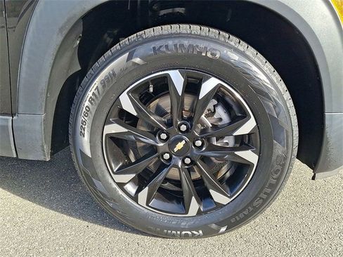 Used 2022 Chevrolet TrailBlazer LT w/ Sun and Liftgate Package image 27
