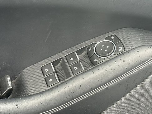 Used 2022 Ford Mustang Mach-E Premium image 12