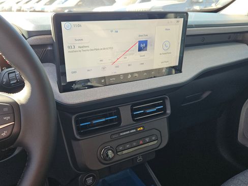 New 2026 Ford Maverick XLT w/ XLT Luxury Package image 11