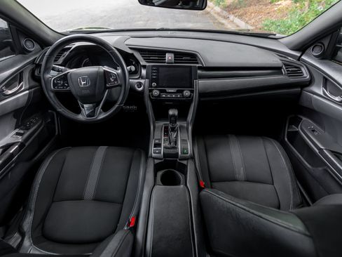 Used 2021 Honda Civic Sport image 5