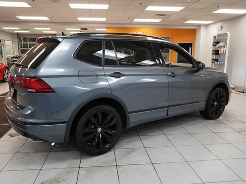 Used 2021 Volkswagen Tiguan SE R-Line image 12