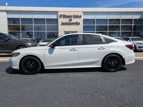 Used 2025 Honda Civic Sport image 3