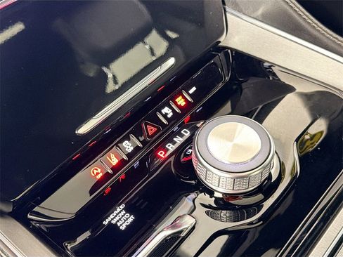 Used 2024 Jeep Wagoneer Series II image 17